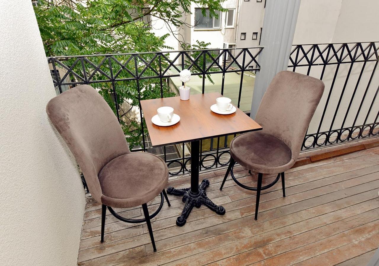 Royal Garden Suite And Hotel Istanbul Exterior foto