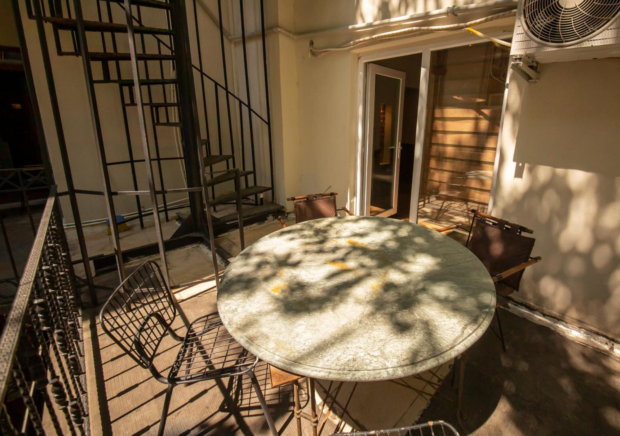 Royal Garden Suite And Hotel Istanbul Exterior foto