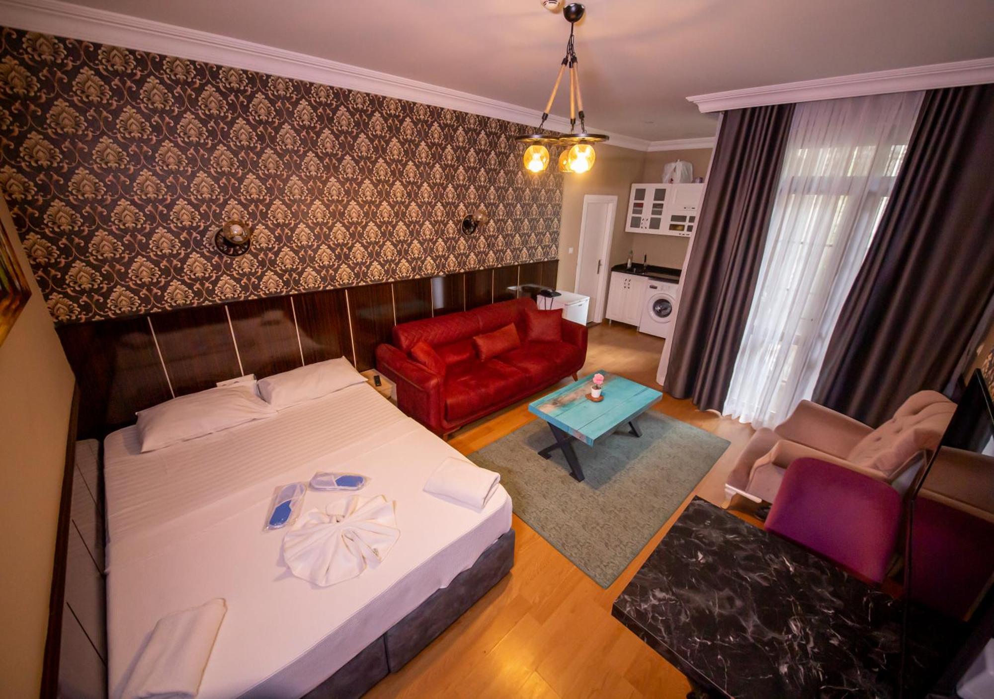 Royal Garden Suite And Hotel Istanbul Exterior foto